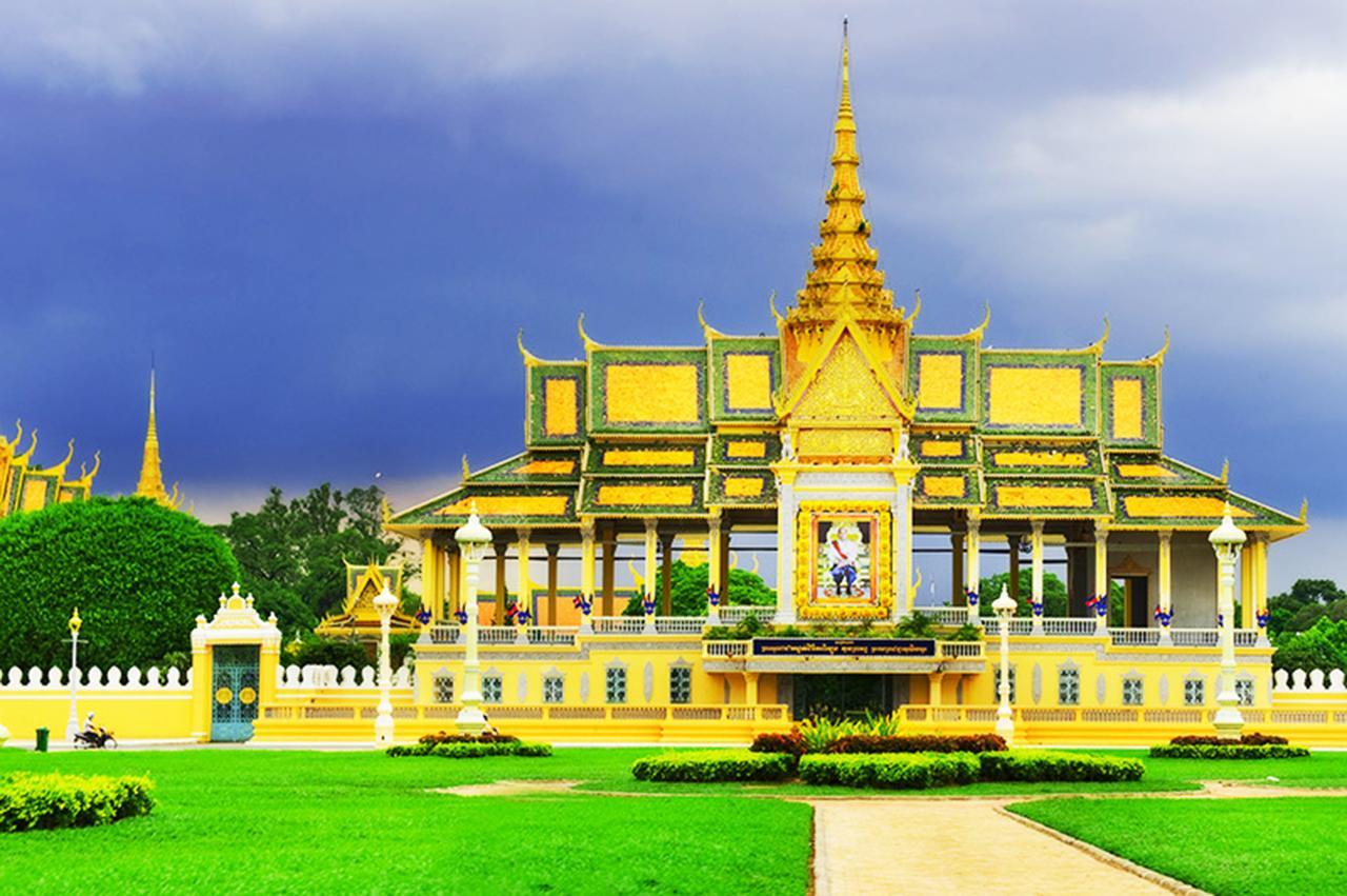 Hotel Luxury World Пномпень Экстерьер фото